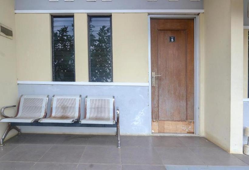 Отель Oyo 76934 Pine Hill View Resort