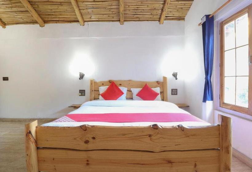 Отель Oyo 76934 Pine Hill View Resort