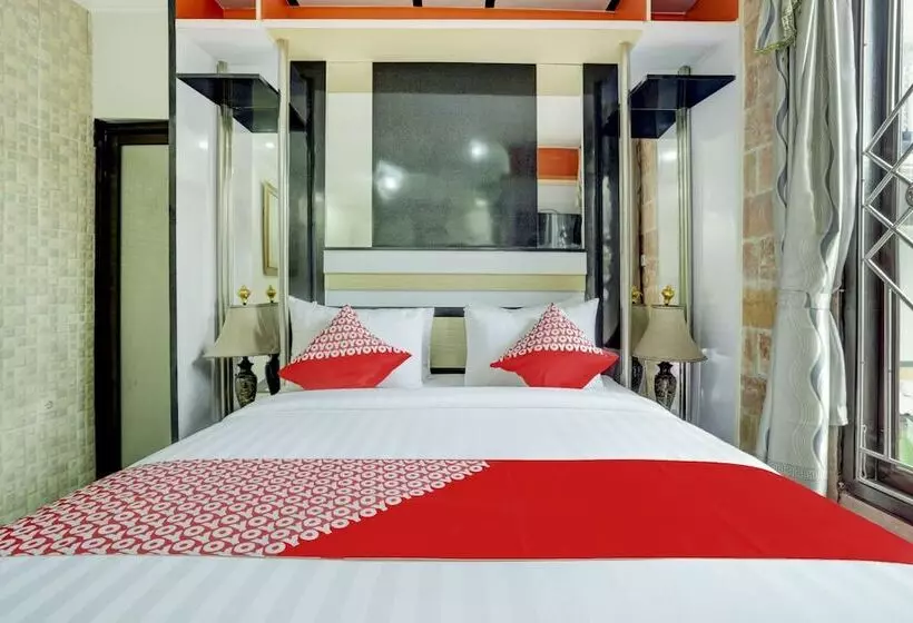 Hotelli Oyo 90131 Vin Stay Cokro