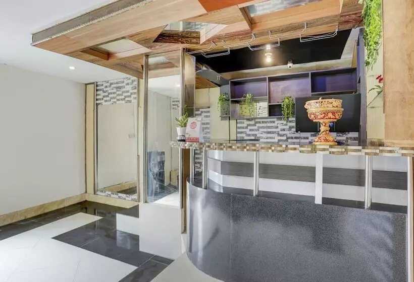 Hotelli Oyo 90131 Vin Stay Cokro