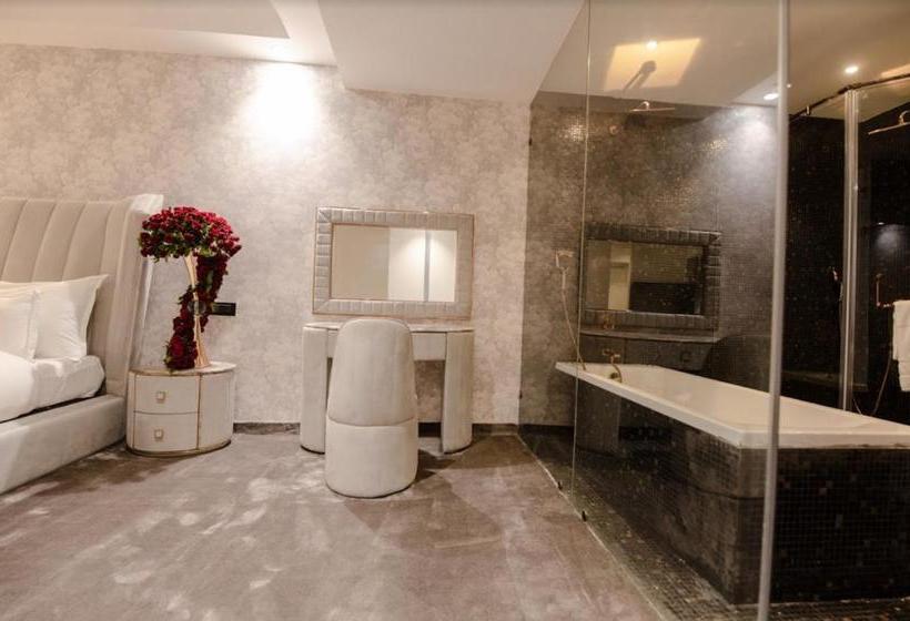 בית מלון כפרי Shawn Elizey