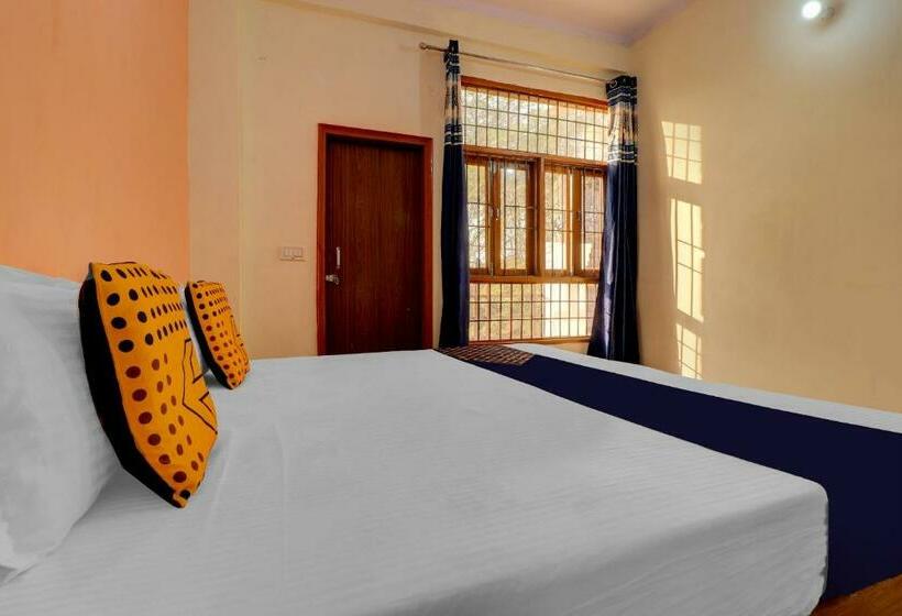 בית מלון כפרי Spot On 76467 R&a Residency