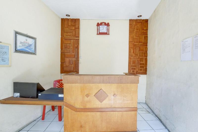 Spot On 90156 Hotel Ramayana