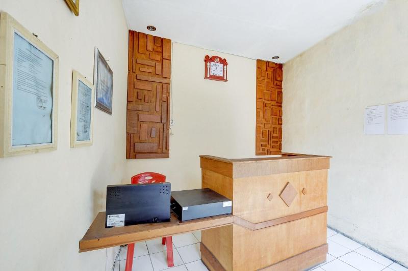 Spot On 90156 Hotel Ramayana