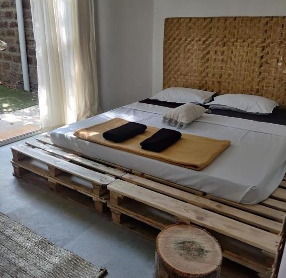 Pensão White Rooms And Tents, Vagator