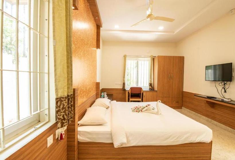 Livgrand Bison Rise Resort, Yercaud