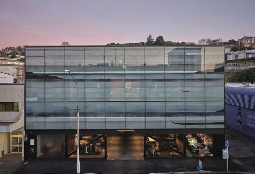 Hotel Ebb Dunedin
