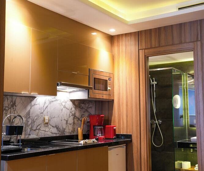 Отель First Suites