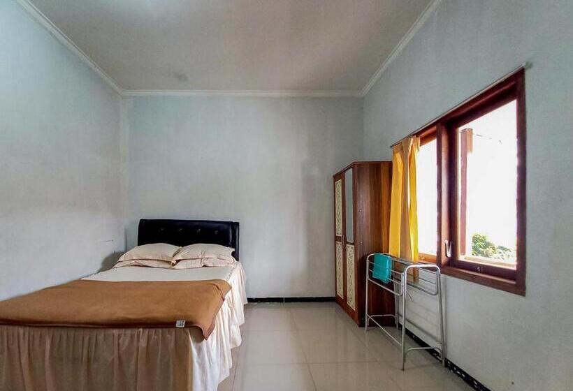 Szálloda Villa Kampoeng City Pacet Mitra Reddoorz