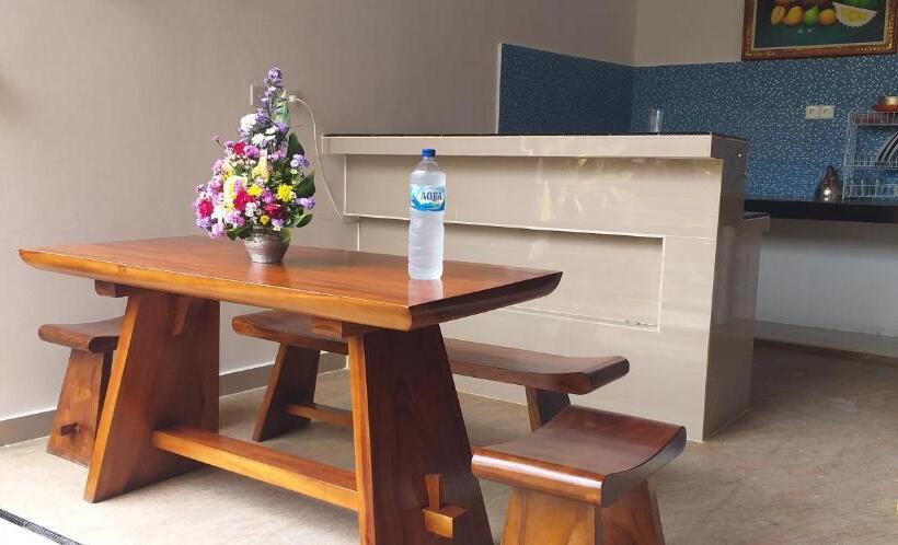 פנסיון Dados Guest House