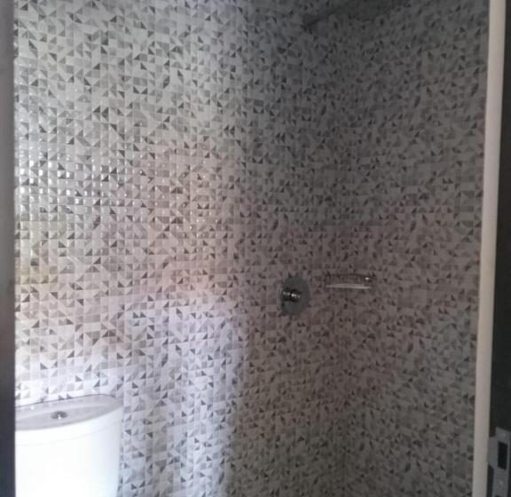 פנסיון Dados Guest House