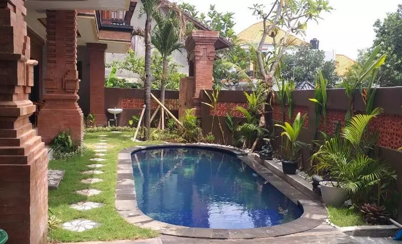 ペンション Dados Guest House