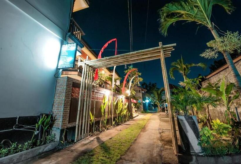 פנסיון Dados Guest House