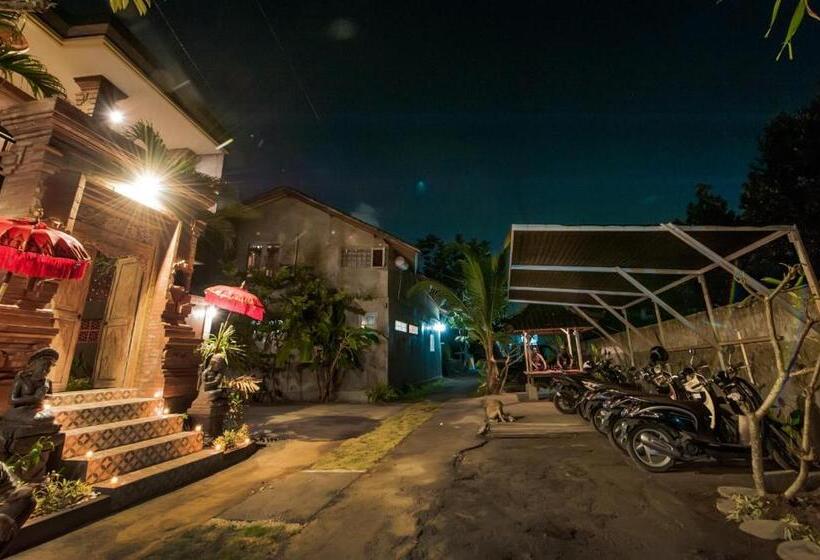 פנסיון Dados Guest House