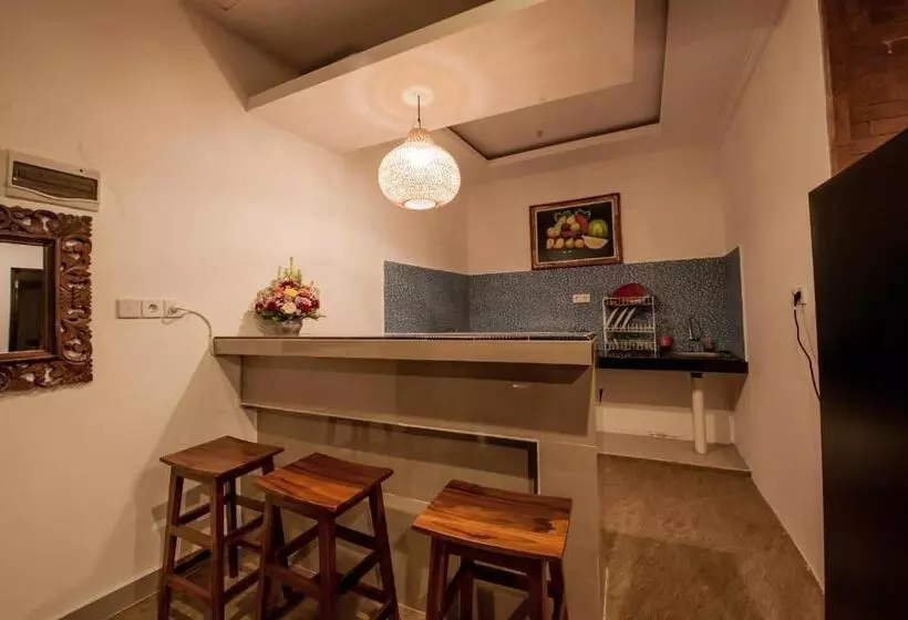 ペンション Dados Guest House