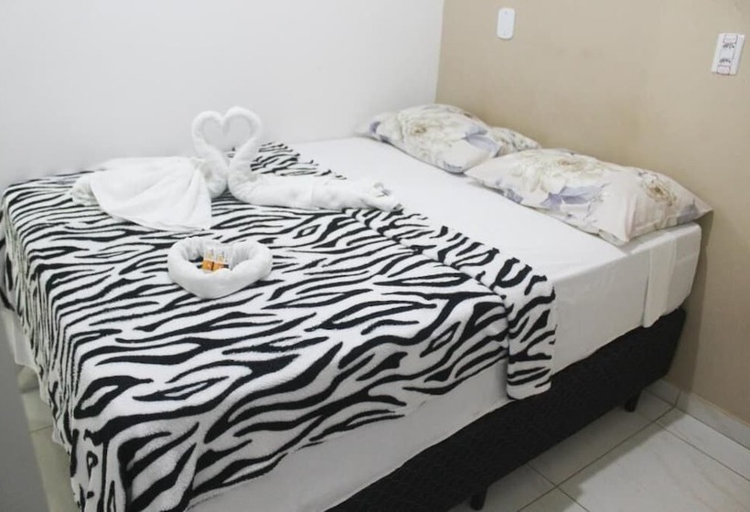 پانسیون Pousada Lyrios Do Mar