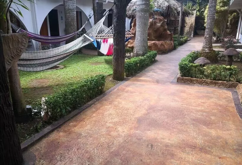 Retkeilymaja Arenal Poshpacker