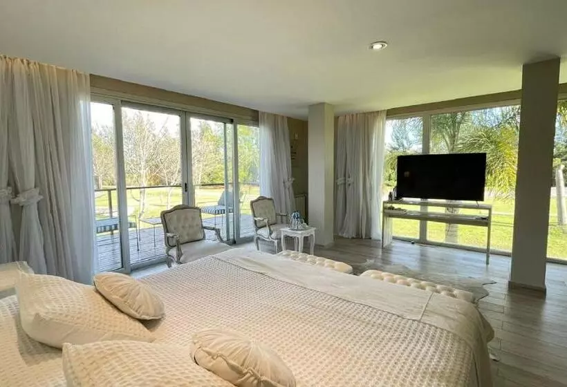 Retkeilymaja La Posada Multiespacios