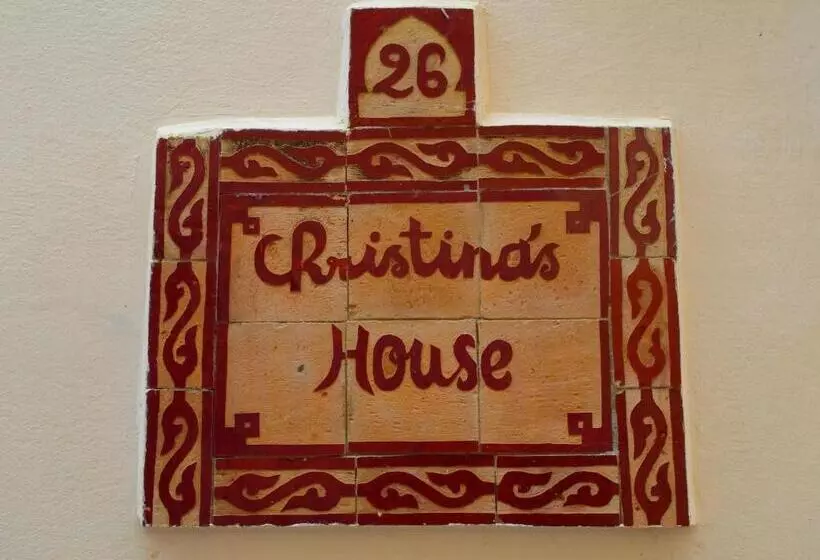 تختخواب و صبحانه Christina's House