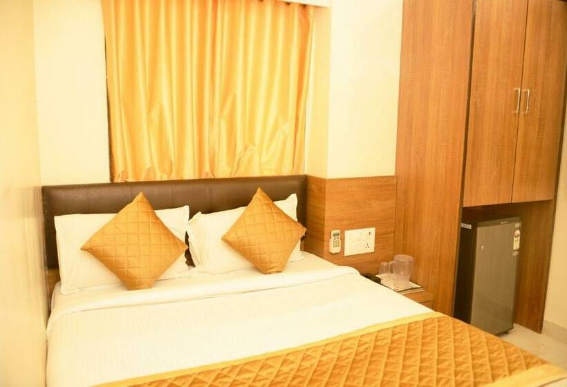 هتل Ashyana   Near To Grant Road Station Mumbai