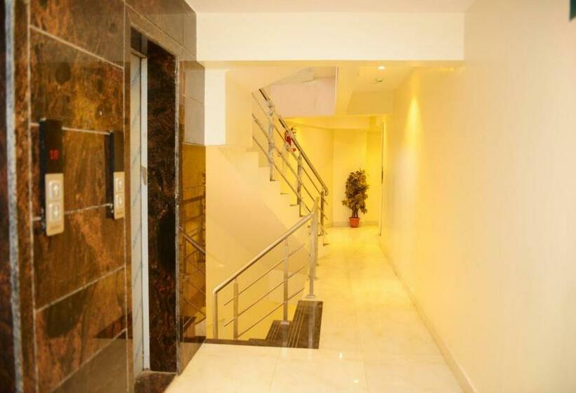 هتل Ashyana   Near To Grant Road Station Mumbai