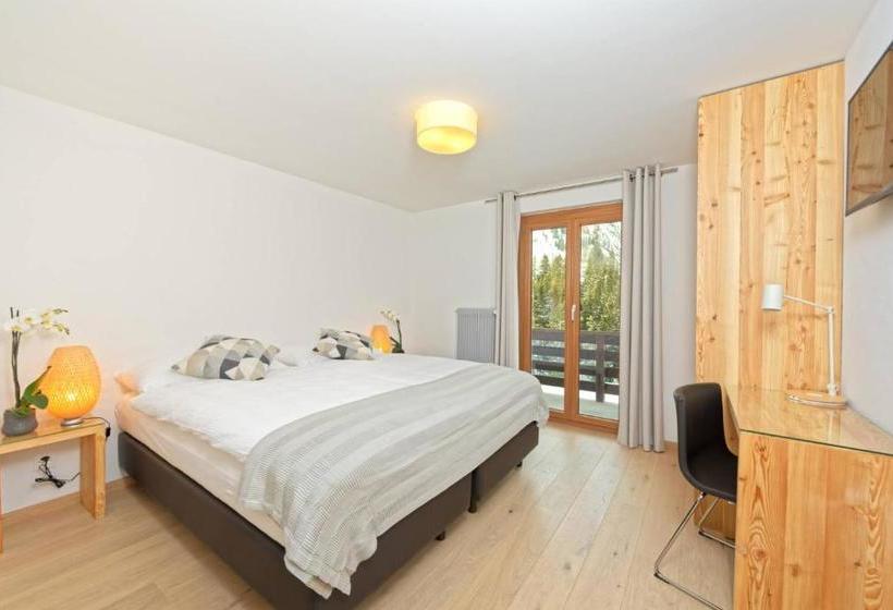 Отель Edelweiss