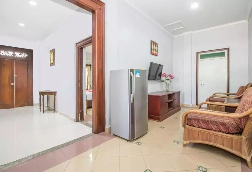 ホテル Oyo 2404 Arca Guest House