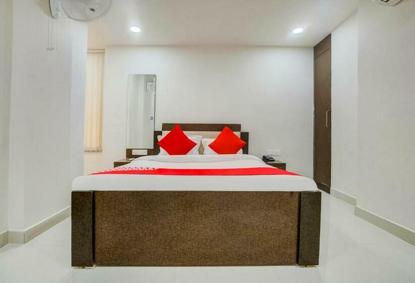 Hotel Oyo 43267  Biravi Inn