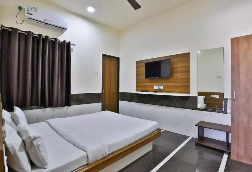 ホテル Spot On 37366  Mahalaxmi