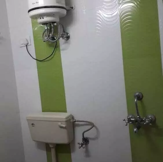 ホテル Surya Palace