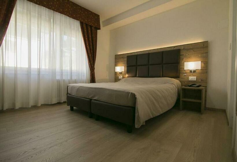 בית מלון כפרי Tre Pini