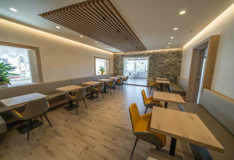 בית מלון כפרי Tre Pini