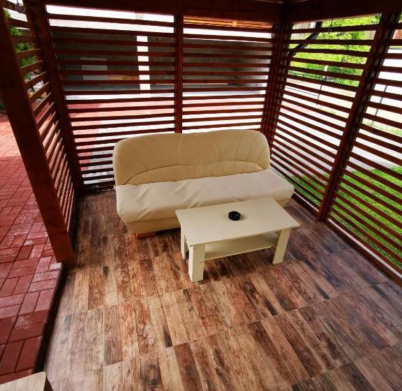 پانسیون Dendy