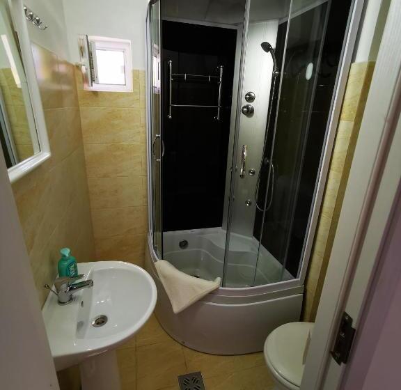 پانسیون Dendy