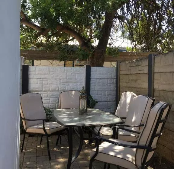 Majatalo Spinoza Self Catering Accommodation