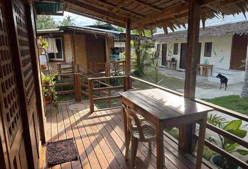 ペンション Tribal Xperience Guesthouse