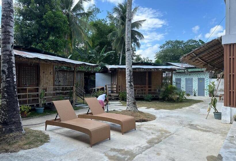 ペンション Tribal Xperience Guesthouse