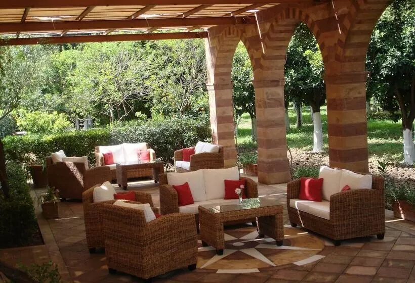 호텔 Argentikon Luxury Suites