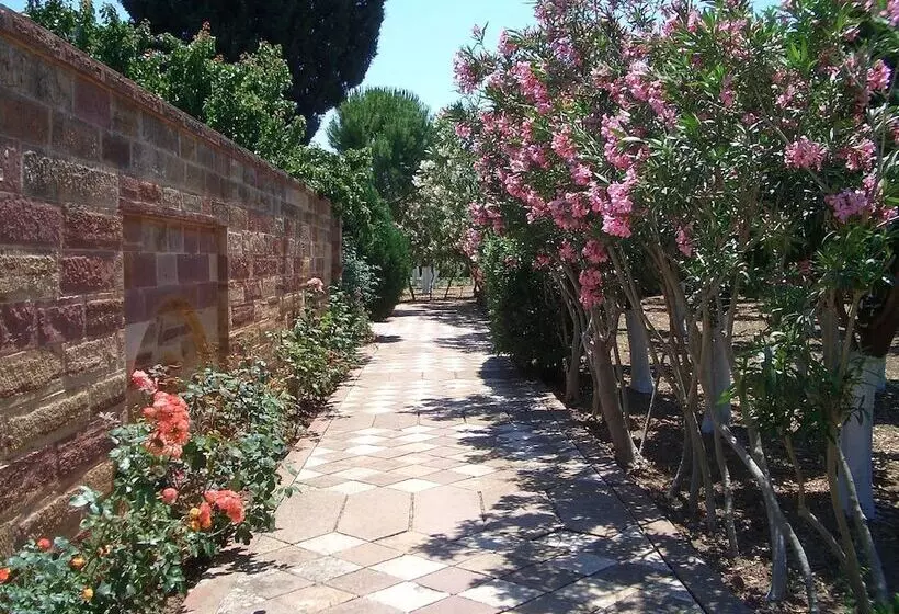 호텔 Argentikon Luxury Suites