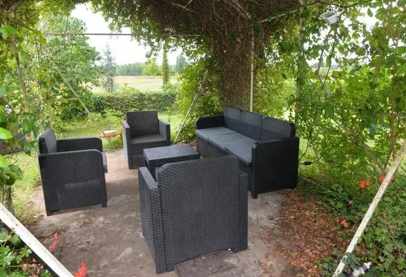 Отель Aurore De Beaufort