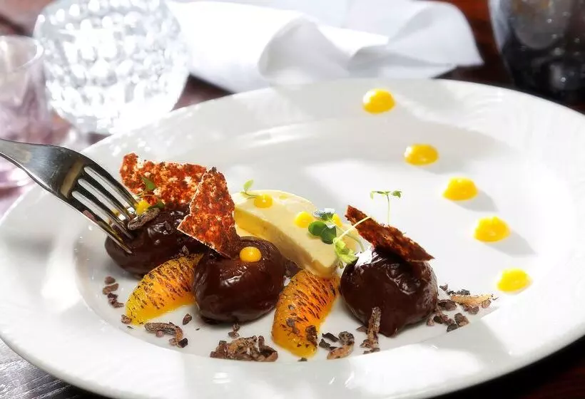 هتل Best Western Plus Pinewood Manchester Airport Wilmslow