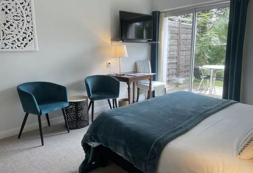 Carnac Lodge Hotel & Spa