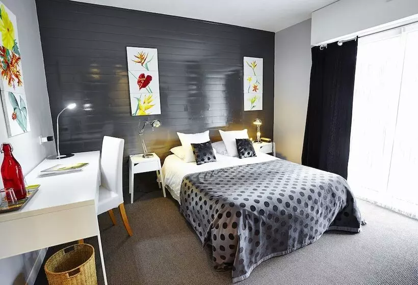 Carnac Lodge Hotel & Spa