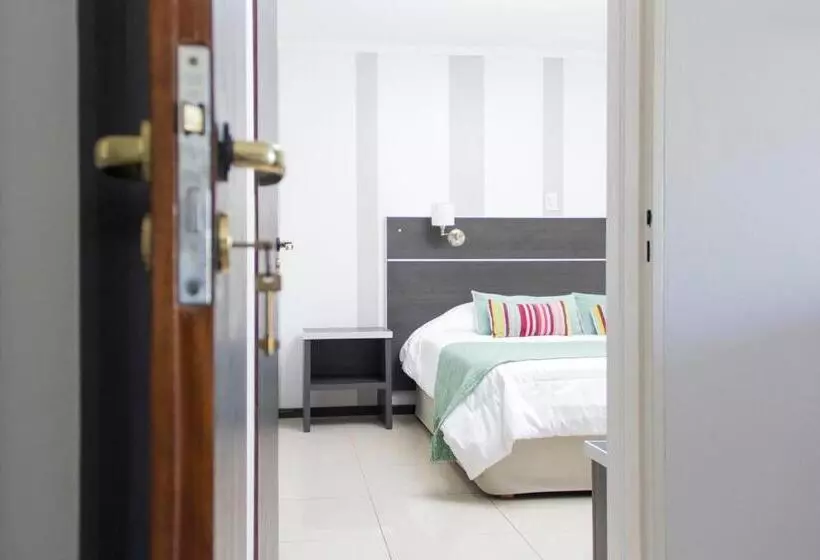 Отель Costa Del Sol