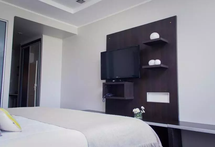 Отель Costa Del Sol