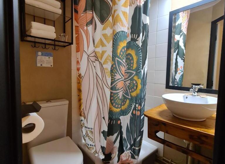 בית מלון כפרי Hôtel L Etoile Aéroport   A61