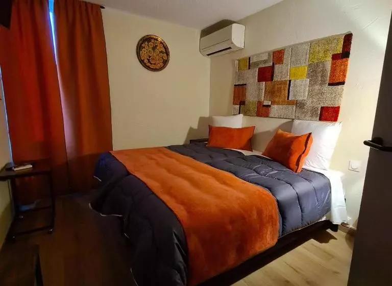 בית מלון כפרי Hôtel L Etoile Aéroport   A61