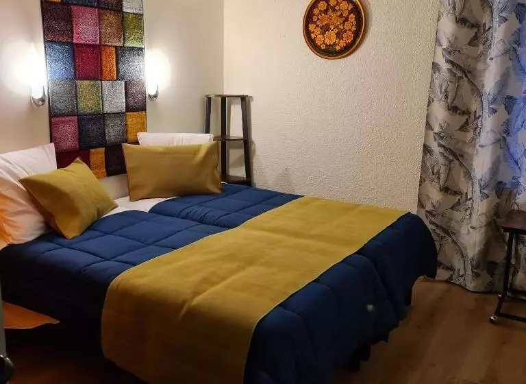 בית מלון כפרי Hôtel L Etoile Aéroport   A61