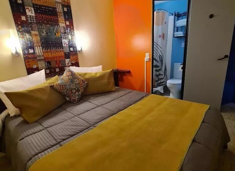 בית מלון כפרי Hôtel L Etoile Aéroport   A61