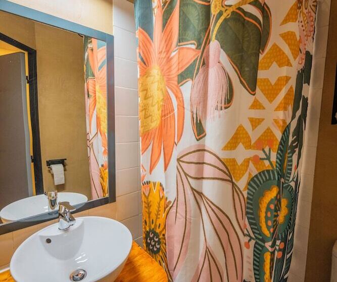 בית מלון כפרי Hôtel L Etoile Aéroport   A61